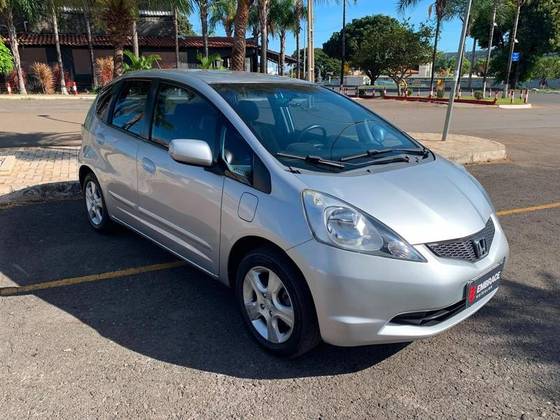 HONDA FIT 1.4 DX 16V FLEX 4P AUTOMÁTICO HONDA FIT 1.4 DX 16V FLEX 4P AUTOMÁTICO